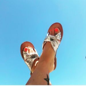 Jeffrey Campbell silver leather knot sandal slides size 10/41